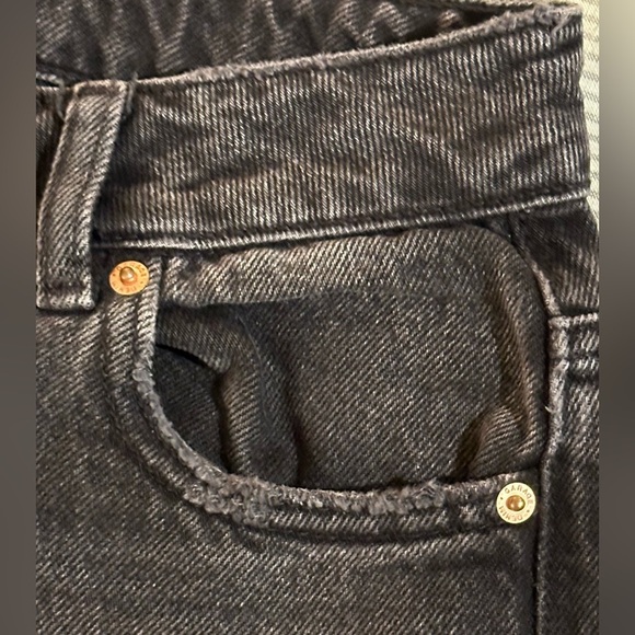 Stylish women’s Black GarageDenim Jeans. - Picture 7 of 11